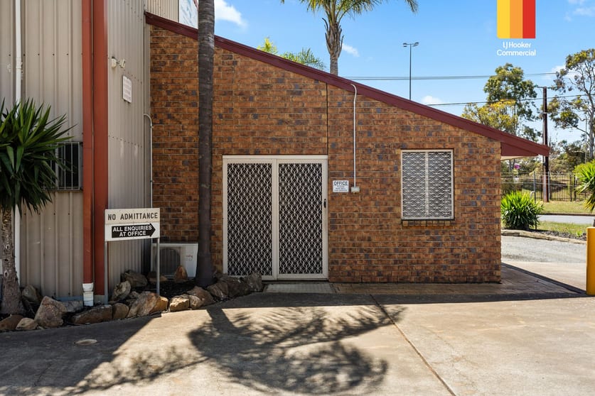 Click to view all images 39 Barfield Crescent Edinburgh North SA 5113 - Image 5