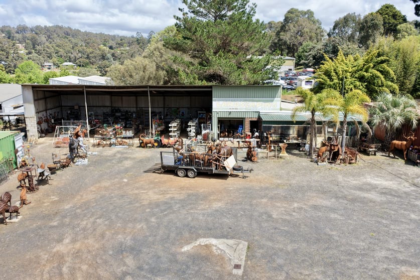 Click to view all images 16 Bunbury Street Bridgetown WA 6255 - Image 3