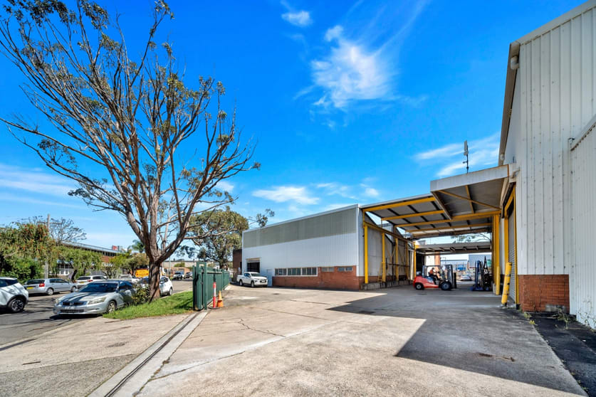 Click to view all images 24 Canterbury Road Bankstown NSW 2200 - Image 5