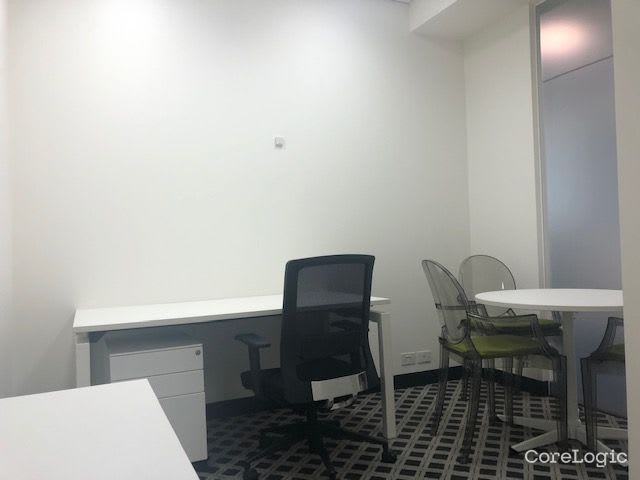 909/1 Queens Road Melbourne VIC 3004 - Image 2