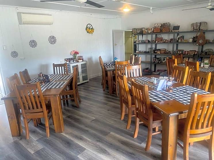 15 QUALITY STREET Carmila QLD 4739 - Image 4