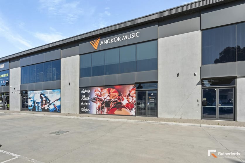 Click to view all images 4 Drake Boulevard Altona VIC 3018 - Image 1