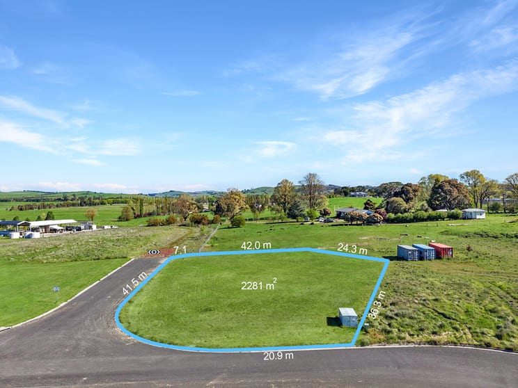 10 Radburn Street Blayney NSW 2799 - Image 2