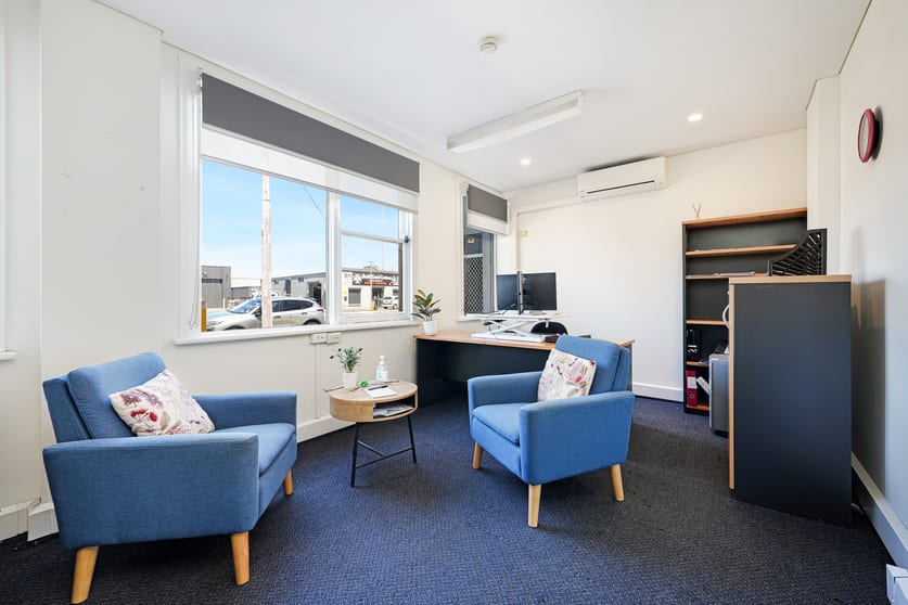 Click to view all images 88-90 SWAN STREET Wollongong NSW 2500 - Image 2
