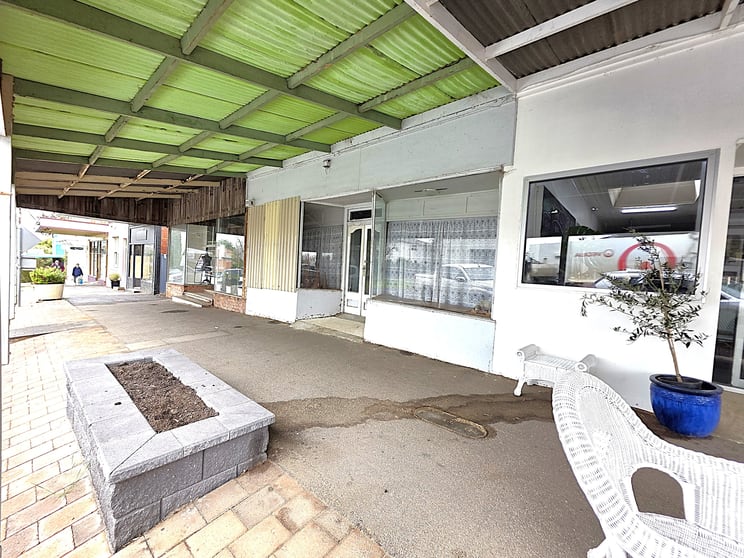 Click to view all images 118-124 Godfrey Street Boort VIC 3537 - Image 2