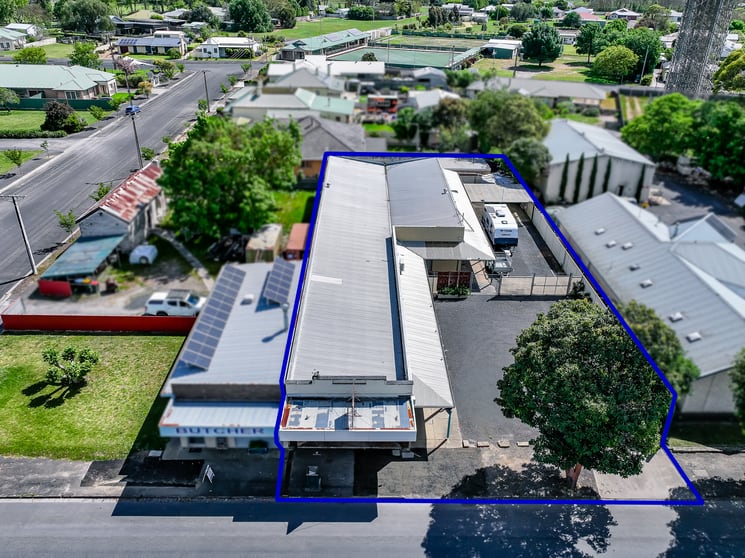 Click to view all images 68 Church Street Penola SA 5277 - Image 1