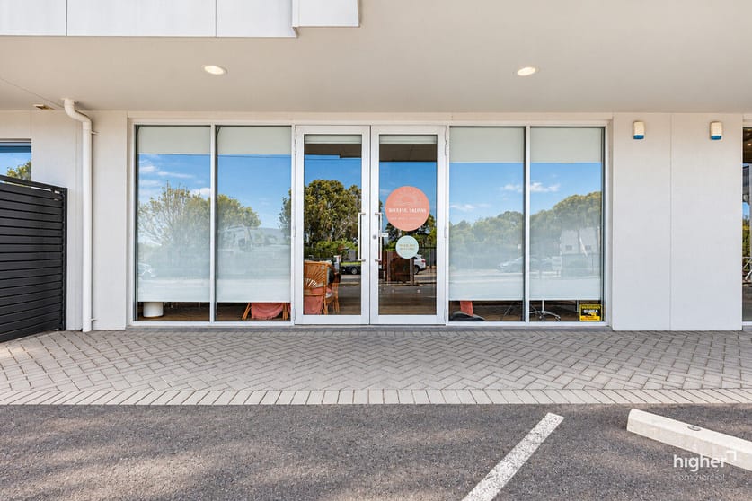 Click to view all images Units 2 and 3/1 Serafino Drive Noarlunga Downs SA 5168 - Image 2