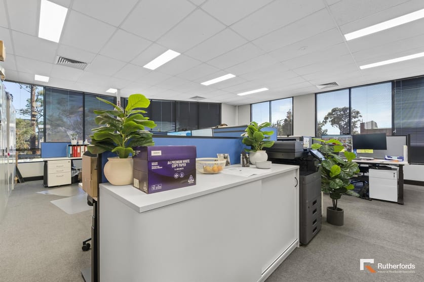 Click to view all images 18 Green Street Thomastown VIC 3074 - Image 2