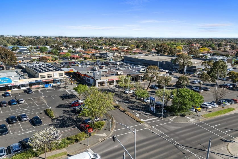 Click to view all images 49 Plenty Road Bundoora VIC 3083 - Image 3