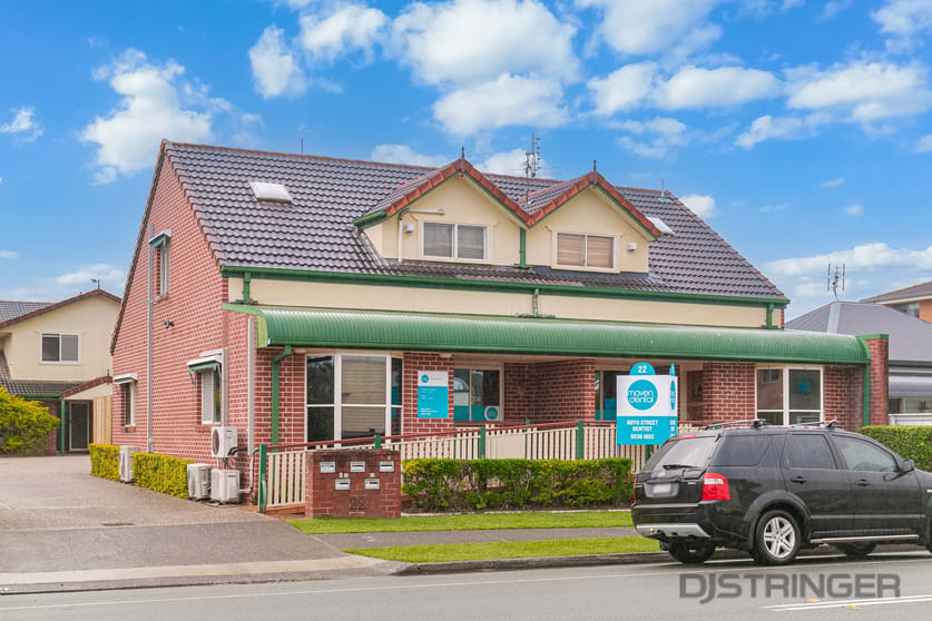 Click to view all images 1&2/22 Boyd Street Tweed Heads NSW 2485 - Image 2