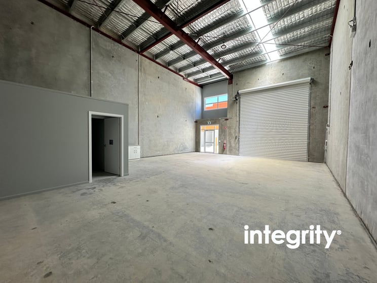 Click to view all images 13/20-24 Tom Thumb Avenue South Nowra NSW 2541 - Image 3