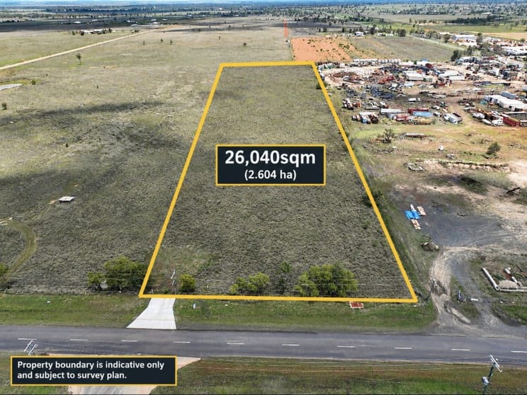 Click to view all images 197-201 Currey Street Roma QLD 4455 - Image 1