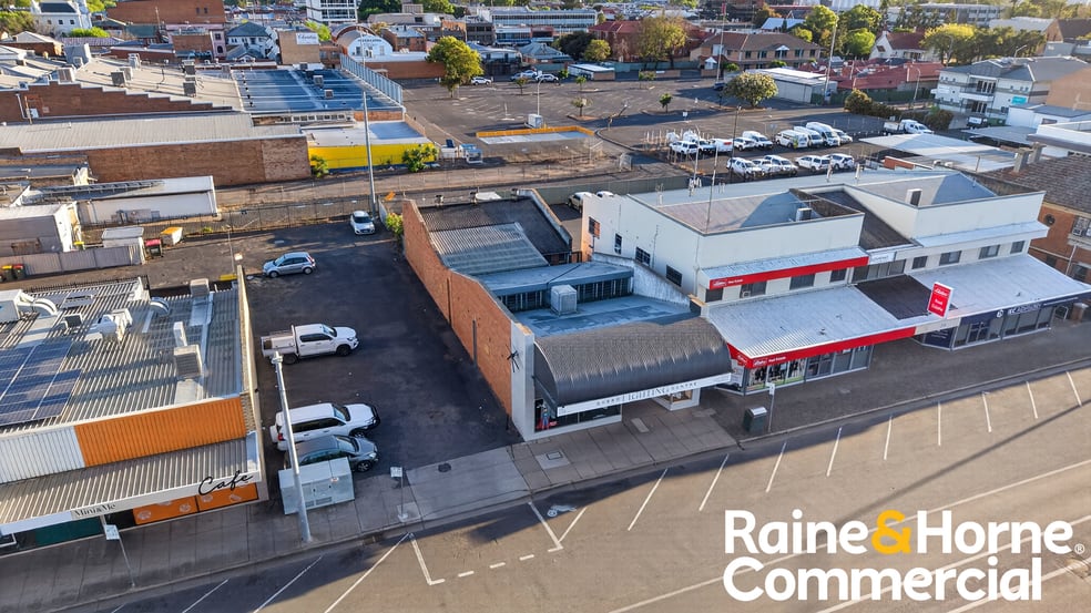 Click to view all images 32 Wingewarra Street Dubbo NSW 2830 - Image 3
