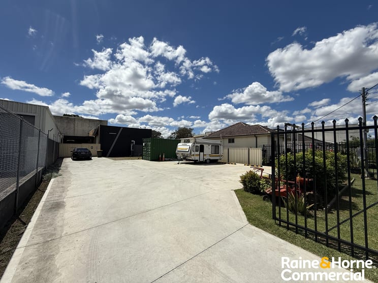 9 Louise Avenue Ingleburn NSW 2565 - Image 1