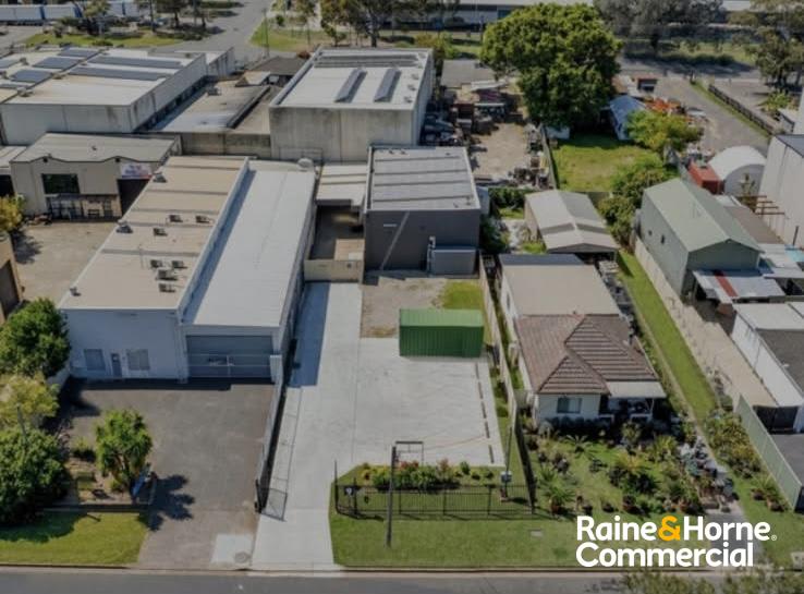 9 Louise Avenue Ingleburn NSW 2565 - Image 2