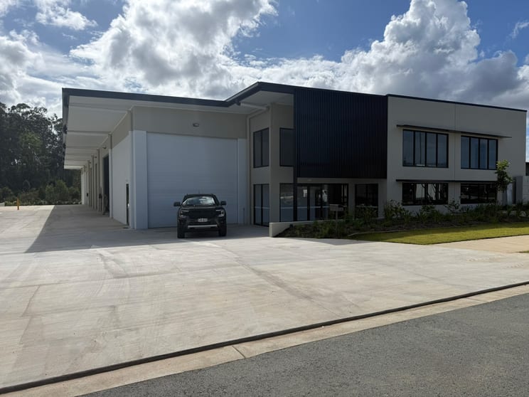 Click to view all images 12 Harvest Street Beerwah QLD 4519 - Image 2