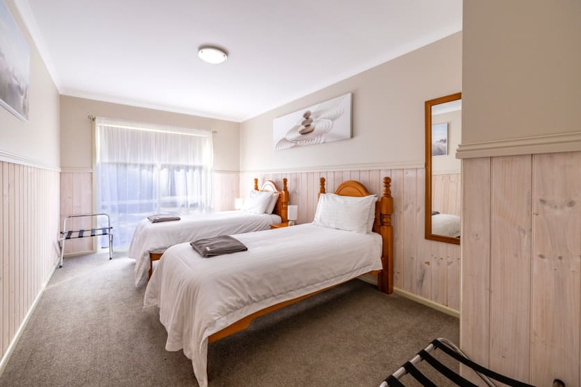 Click to view all images 57-59 Esplanade Strahan TAS 7468 - Image 2