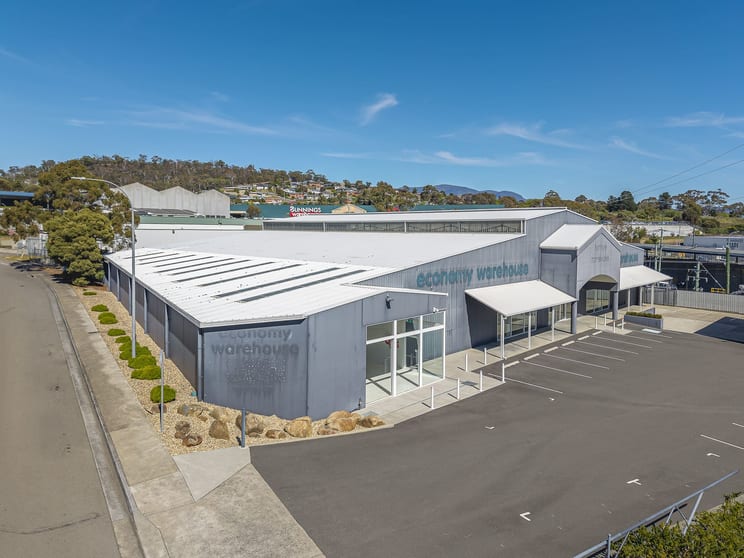 Click to view all images 18 McIntyre Street Mornington TAS 7018 - Image 2