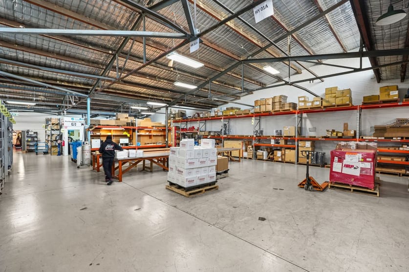 Click to view all images 30-32 Lexton Road Box Hill North VIC 3129 - Image 5