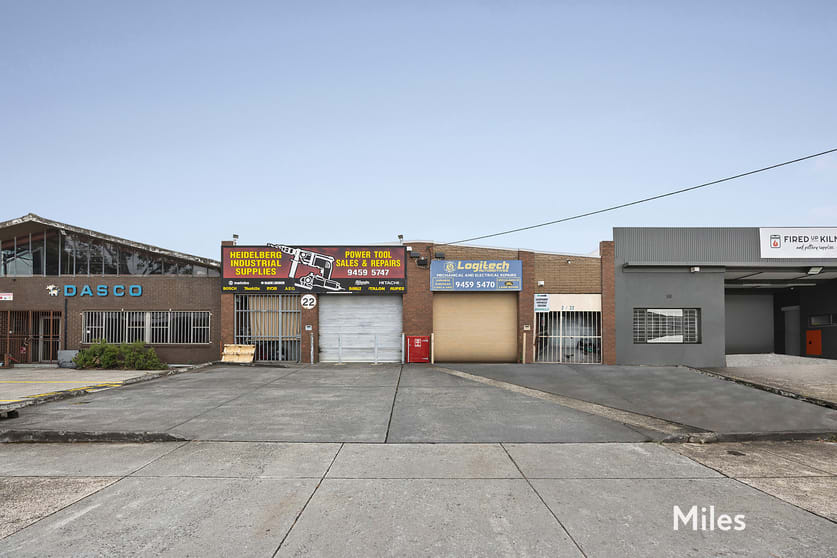 Click to view all images 1 & 2/22 Helen Street Heidelberg West VIC 3081 - Image 1