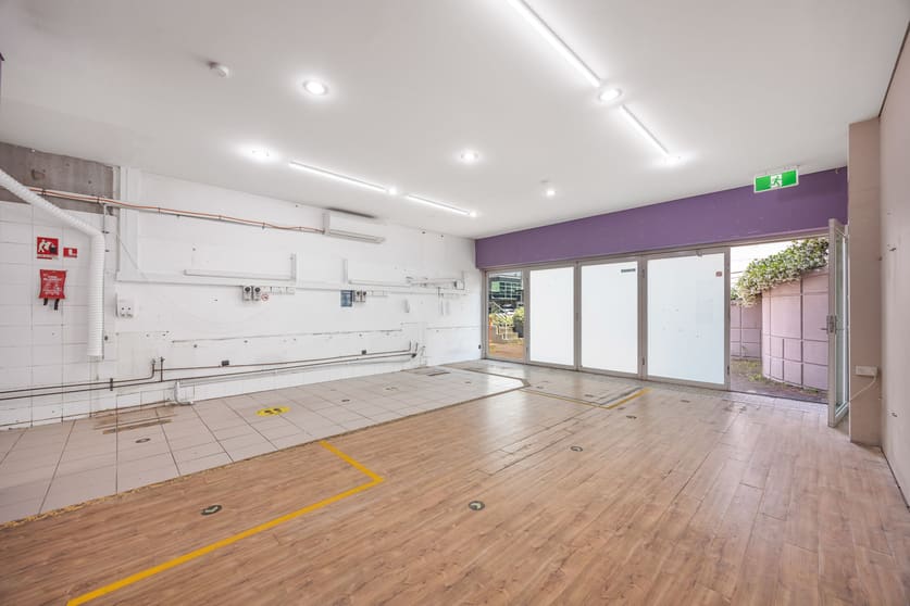 Click to view all images 25/2 Bishop Street St Peters NSW 2044 - Image 2
