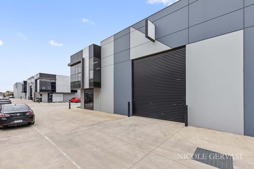 Click to view all images 7/37-39 Essex Street Pascoe Vale VIC 3044 - Image 2