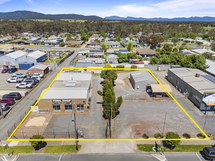 Click to view all images 66-68 Longfield Street Stawell VIC 3380 - Image 1