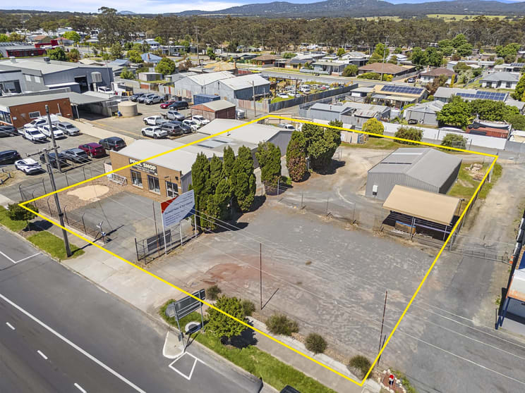 Click to view all images 66-68 Longfield Street Stawell VIC 3380 - Image 2