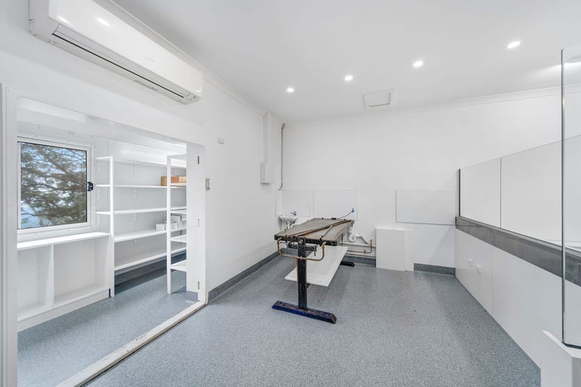 Click to view all images 7/171 - 183 Main Street Montville QLD 4560 - Image 4