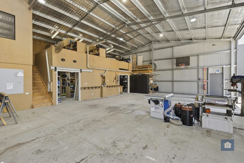 Click to view all images 78 Hugh Murray Drive Colac East VIC 3250 - Image 3