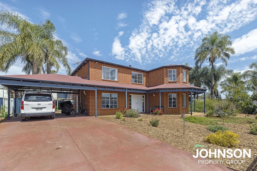 Click to view all images 15 Doghill Road Baldivis WA 6171 - Image 2