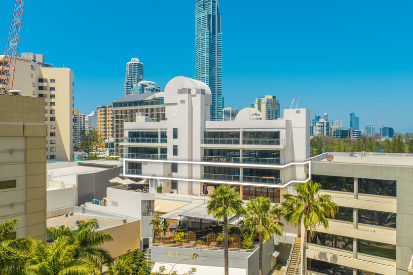 Click to view all images 4/9 Beach Road Surfers Paradise QLD 4217 - Image 2