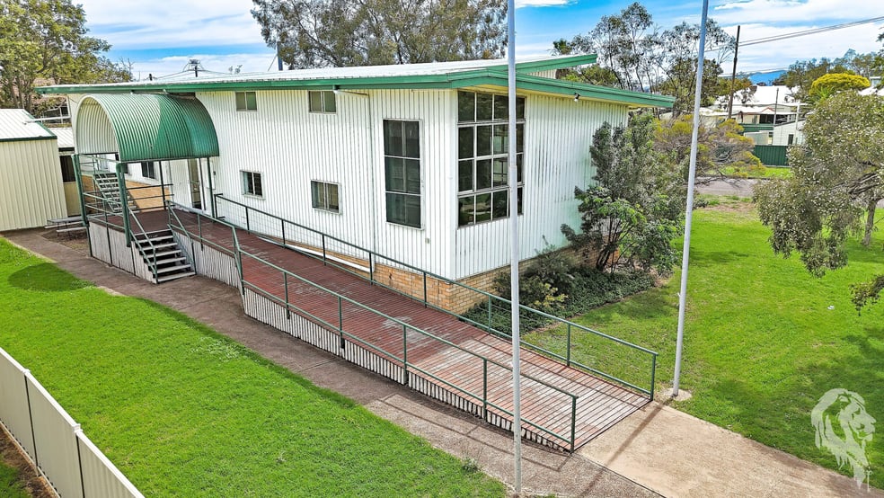 Click to view all images 19 Doyle Street Narrabri NSW 2390 - Image 3