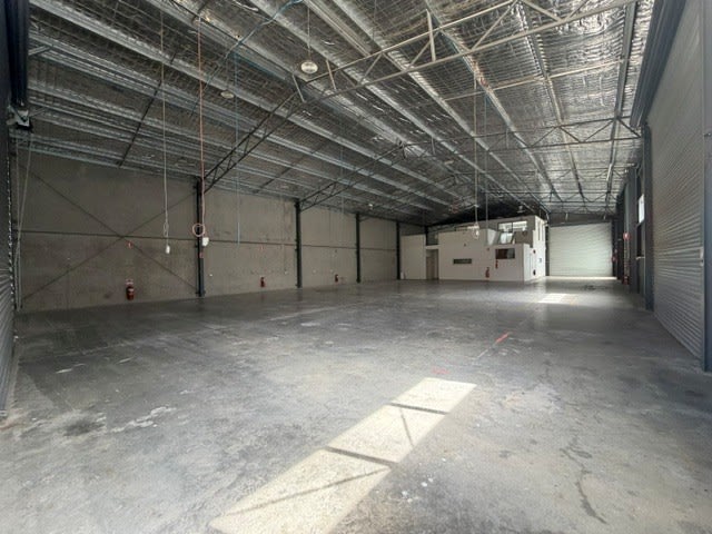 Click to view all images 2a Macdonald Street Yass NSW 2582 - Image 2