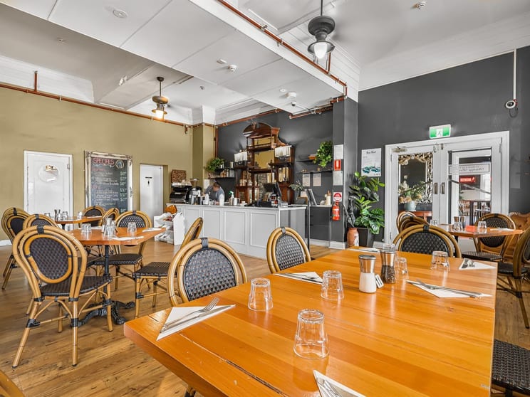 Click to view all images 270 Maroondah Hwy Healesville VIC 3777 - Image 3
