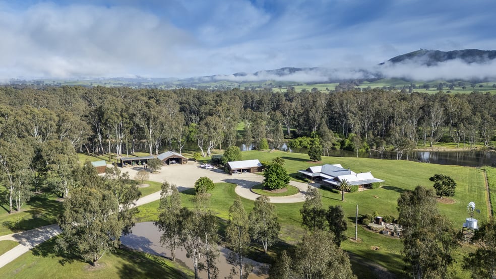 Click to view all images 701 Killingworth Road Killingworth VIC 3717 - Image 1