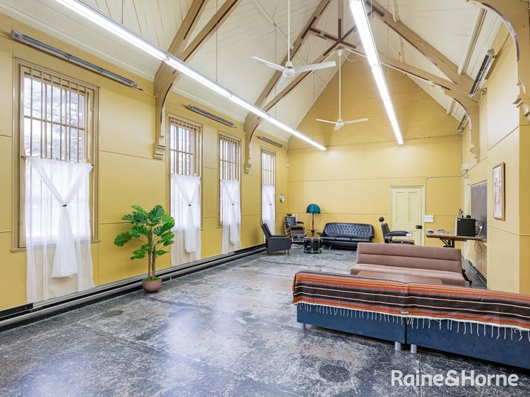Click to view all images 28-34 Bant Street South Bathurst NSW 2795 - Image 3
