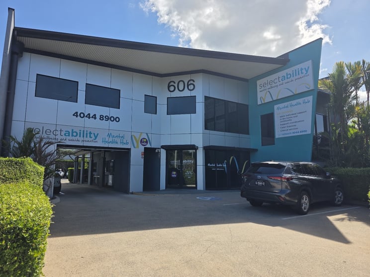 Click to view all images 606 Bruce Highway Woree QLD 4868 - Image 2