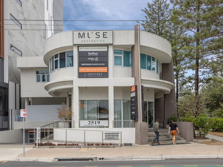 Click to view all images 2519 Gold Coast Highway Mermaid Beach QLD 4218 - Image 1