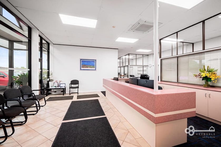 233 Commercial Street West Mount Gambier SA 5290 - Image 2
