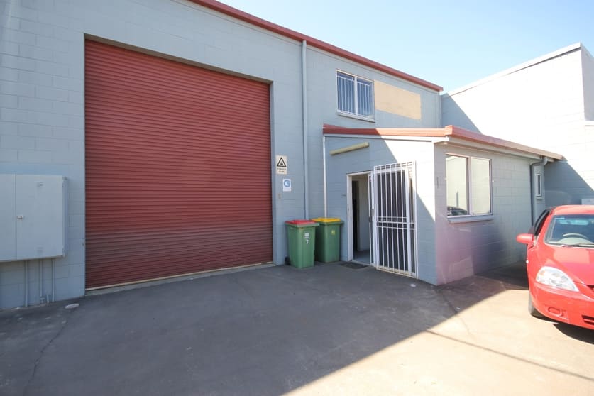 Click to view all images 1/7 Trade Street Cleveland QLD 4163 - Image 2