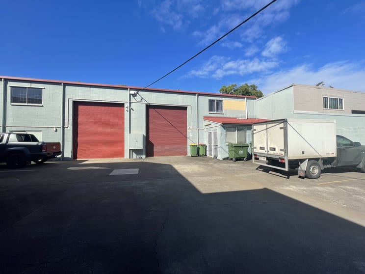 Click to view all images 1/7 Trade Street Cleveland QLD 4163 - Image 1