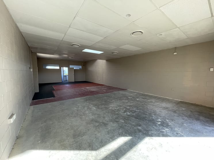 Click to view all images 1/153 Old Cleveland Road Capalaba QLD 4157 - Image 2