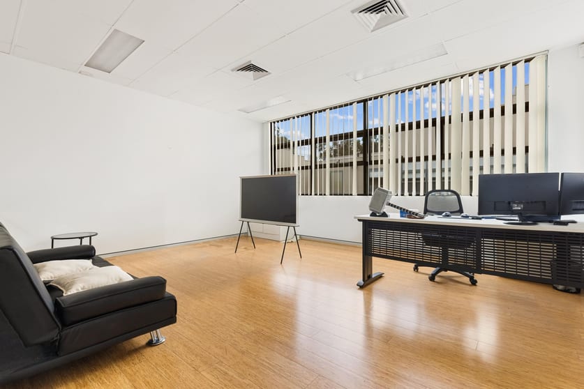 Click to view all images Alexandria NSW 2015 - Image 2