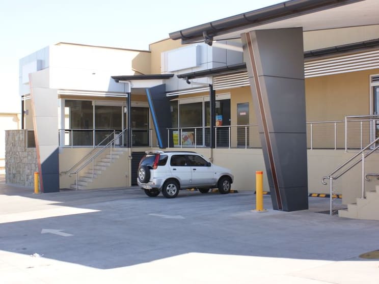 Click to view all images 137 (91SQM) Ruthven Street North Toowoomba QLD 4350 - Image 3