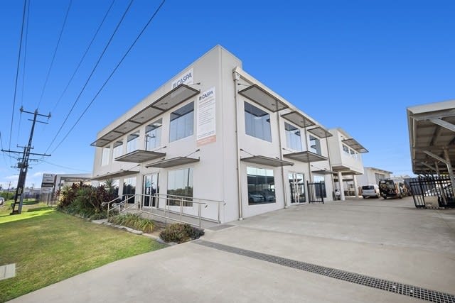 Click to view all images 23 Swan Crescent Winnellie NT 0820 - Image 1