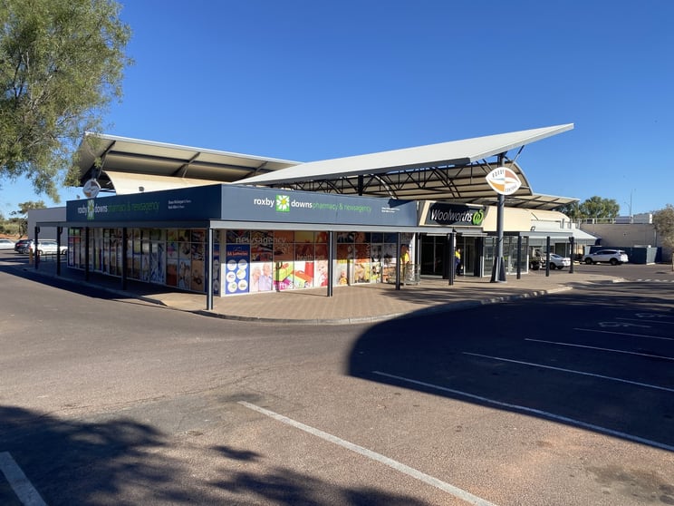 Click to view all images 10 Richardson Place Roxby Downs SA 5725 - Image 2