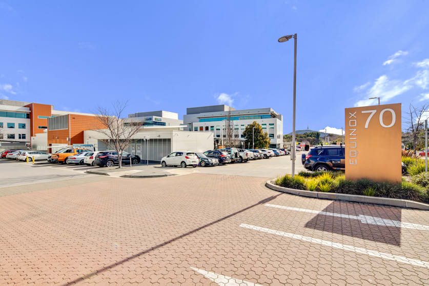 Click to view all images 70 Kent Street Deakin ACT 2600 - Image 2