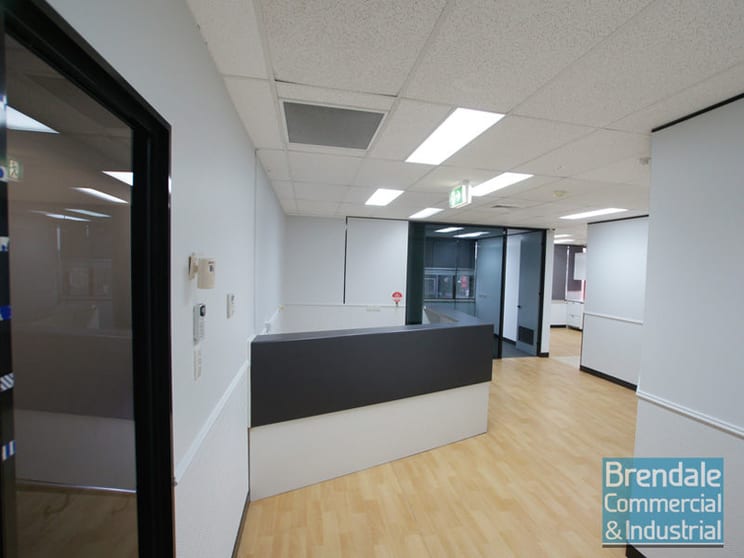 Click to view all images Strathpine QLD 4500 - Image 1