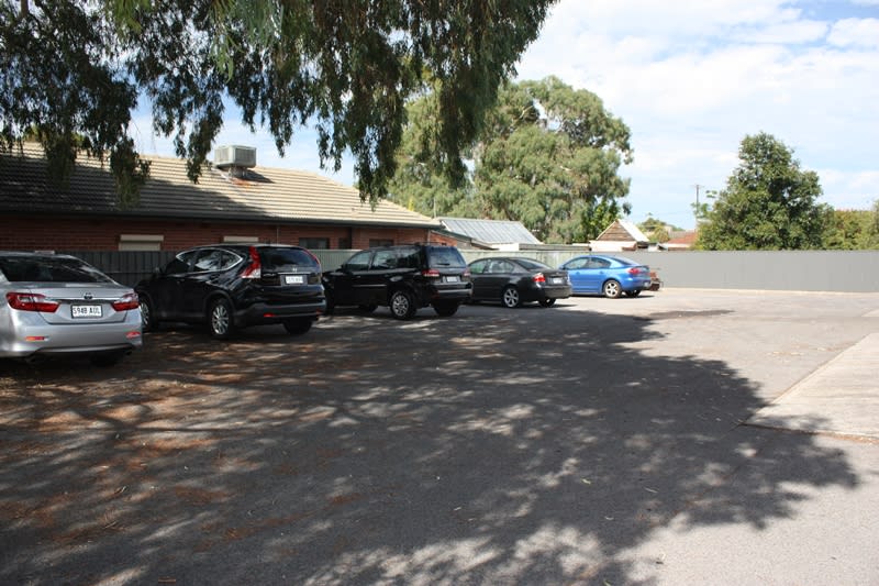Click to view all images Unit 2/77-79 Mooringe Avenue North Plympton SA 5037 - Image 2